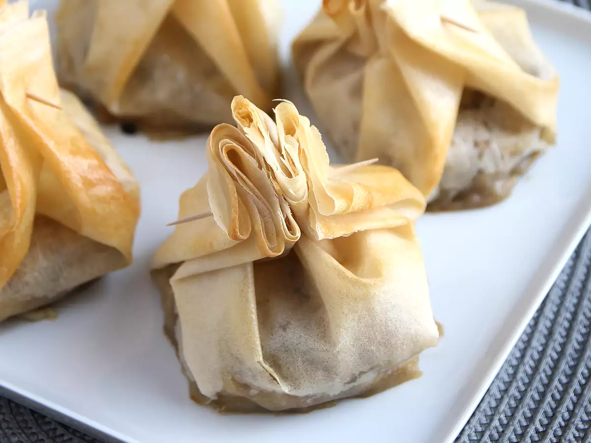 Recept Extra ropogós gomba, brie sajt és körte aumônières