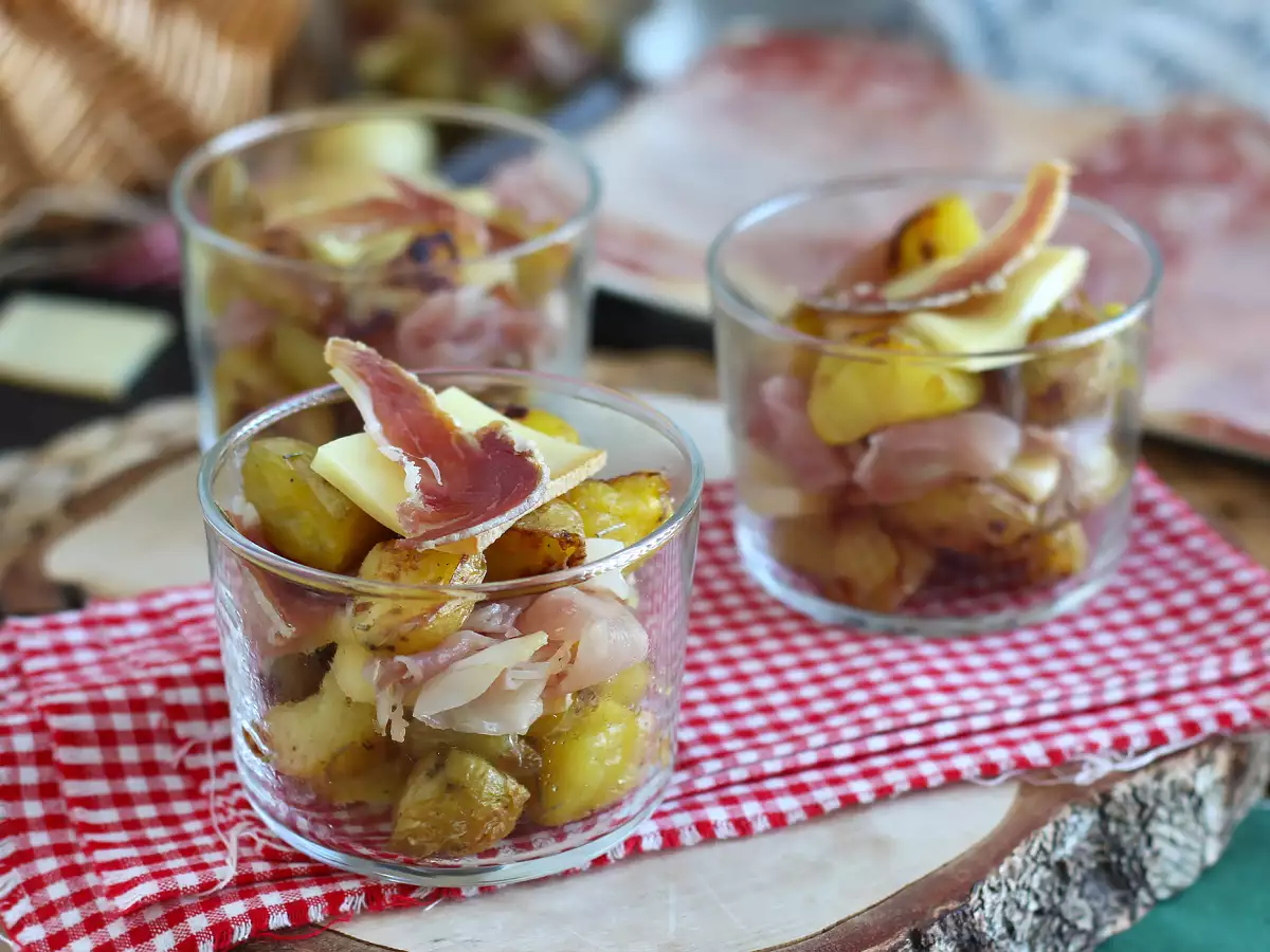 Recept Verrines of raclette (készülék nélkül): akár aperitifként is élvezhető