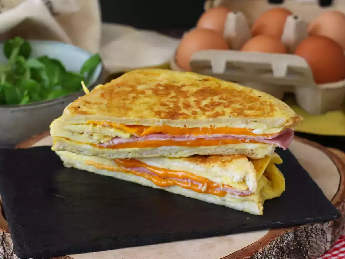 Recept Omlett express szendvics - francia pirítós omlett szendvics - tojásos szendvics hack