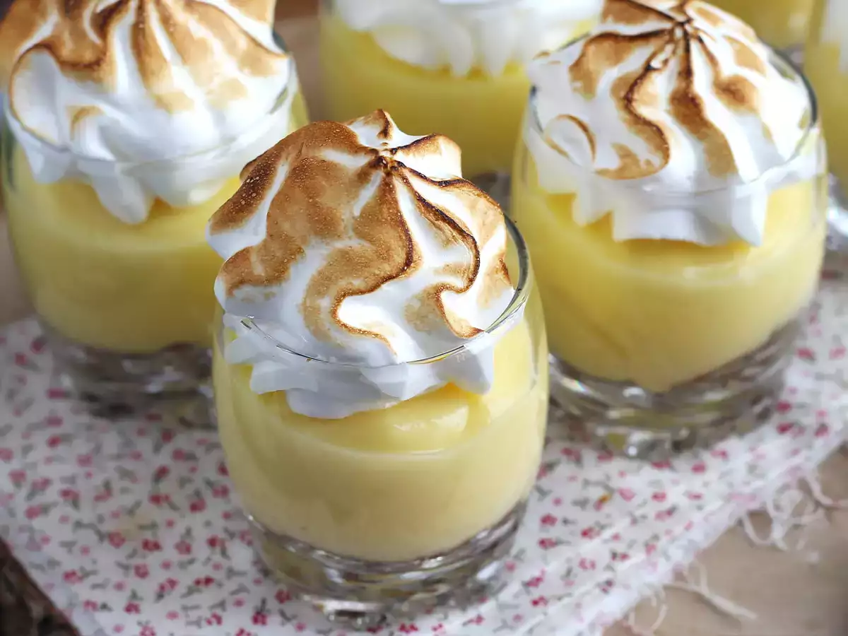 Recept Citromos habcsókos pite poharak