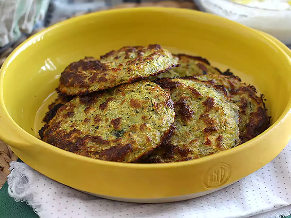 Recept Cukkini és feta pogácsa