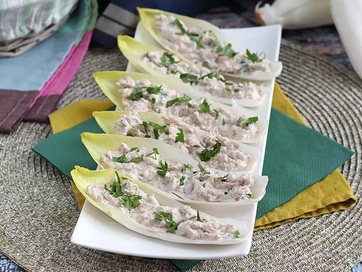 Recept Endívia tálcák tonhalas töltelékkel
