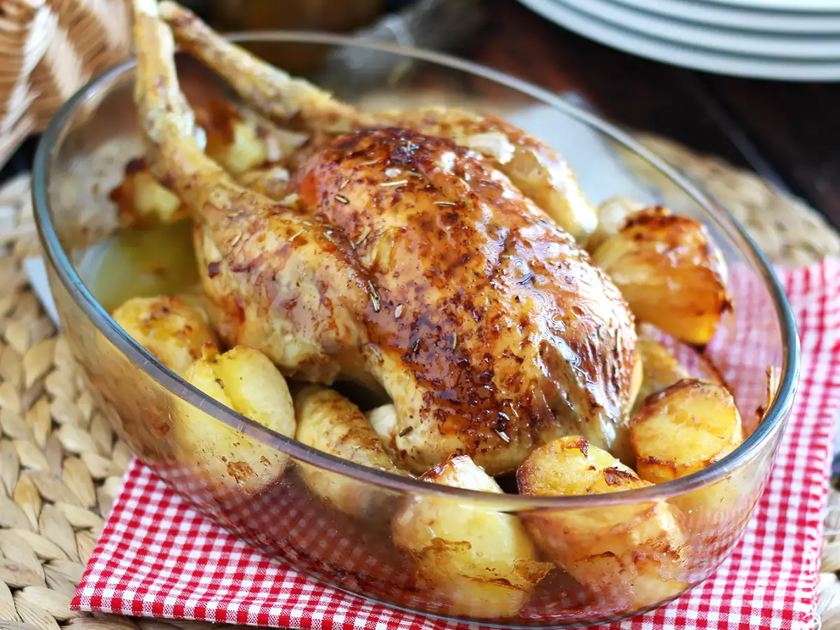 Recept Hogyan kell sütni a csirkét a sütőben?