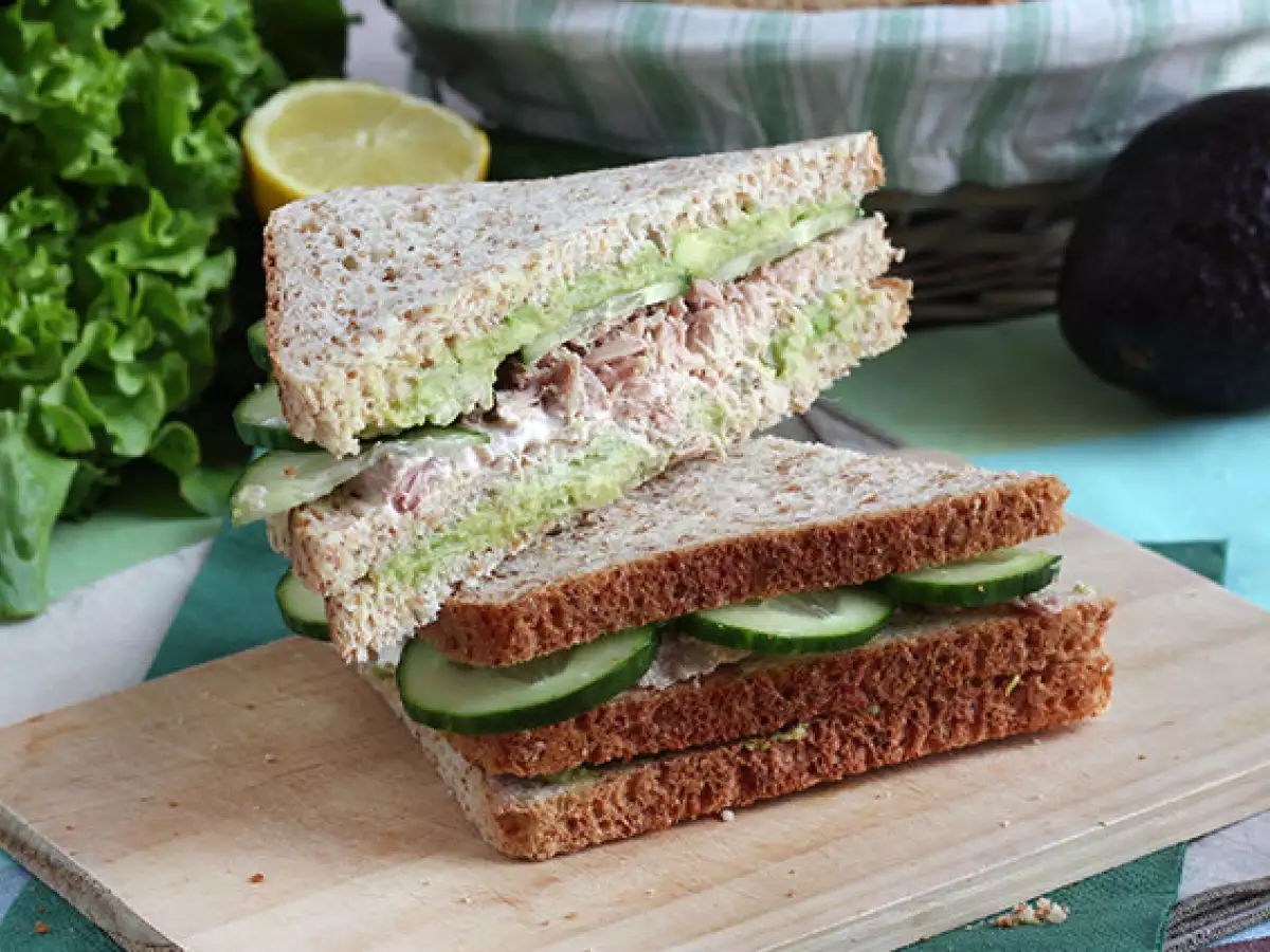 Recept Tonhal és avokádó klubszendvics
