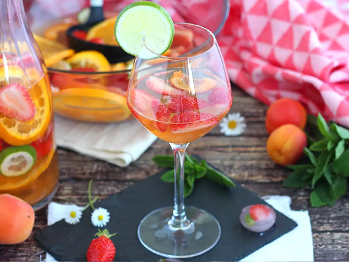 Recept Sangria fehérborral - fehér sangria
