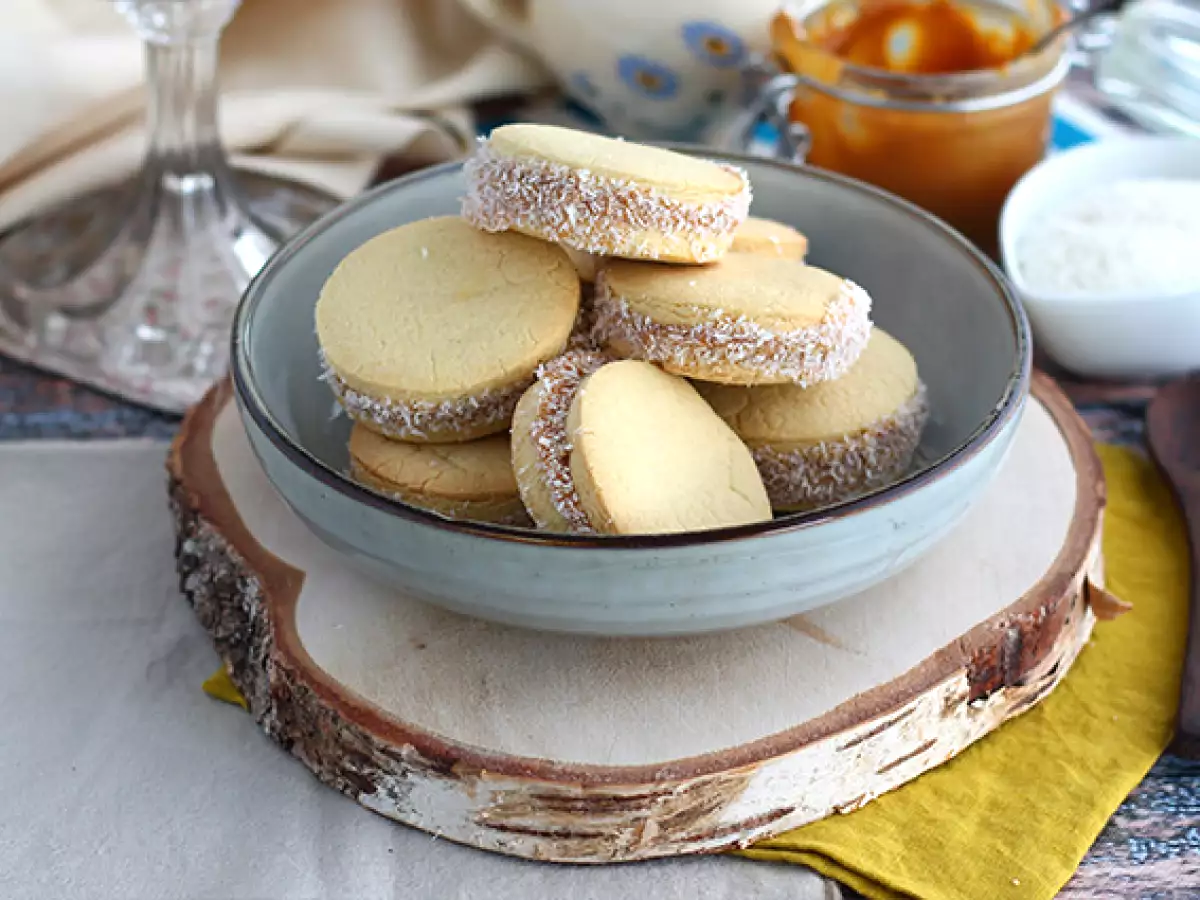 Recept Alfajores - argentin kenyér tejlekvárral és kókuszdióval
