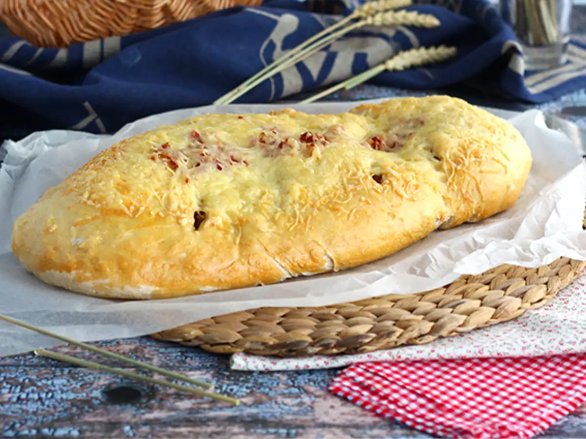 Recept Fougasse szalonnával és hagymával