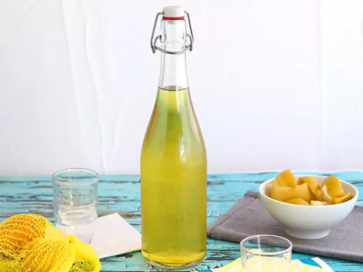 Recept Egyszerű házi limoncello
