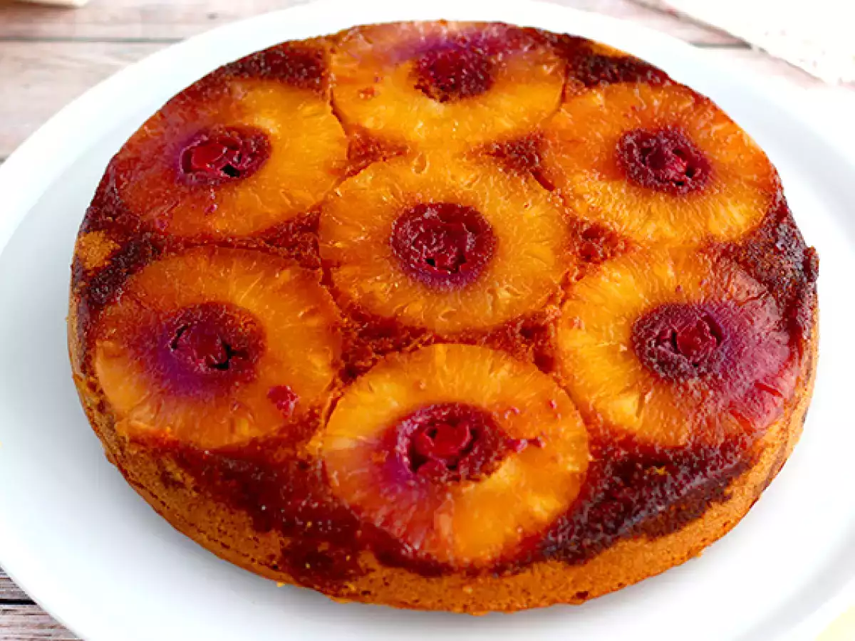 Recept Egyszerű ananászos fejjel lefelé torta