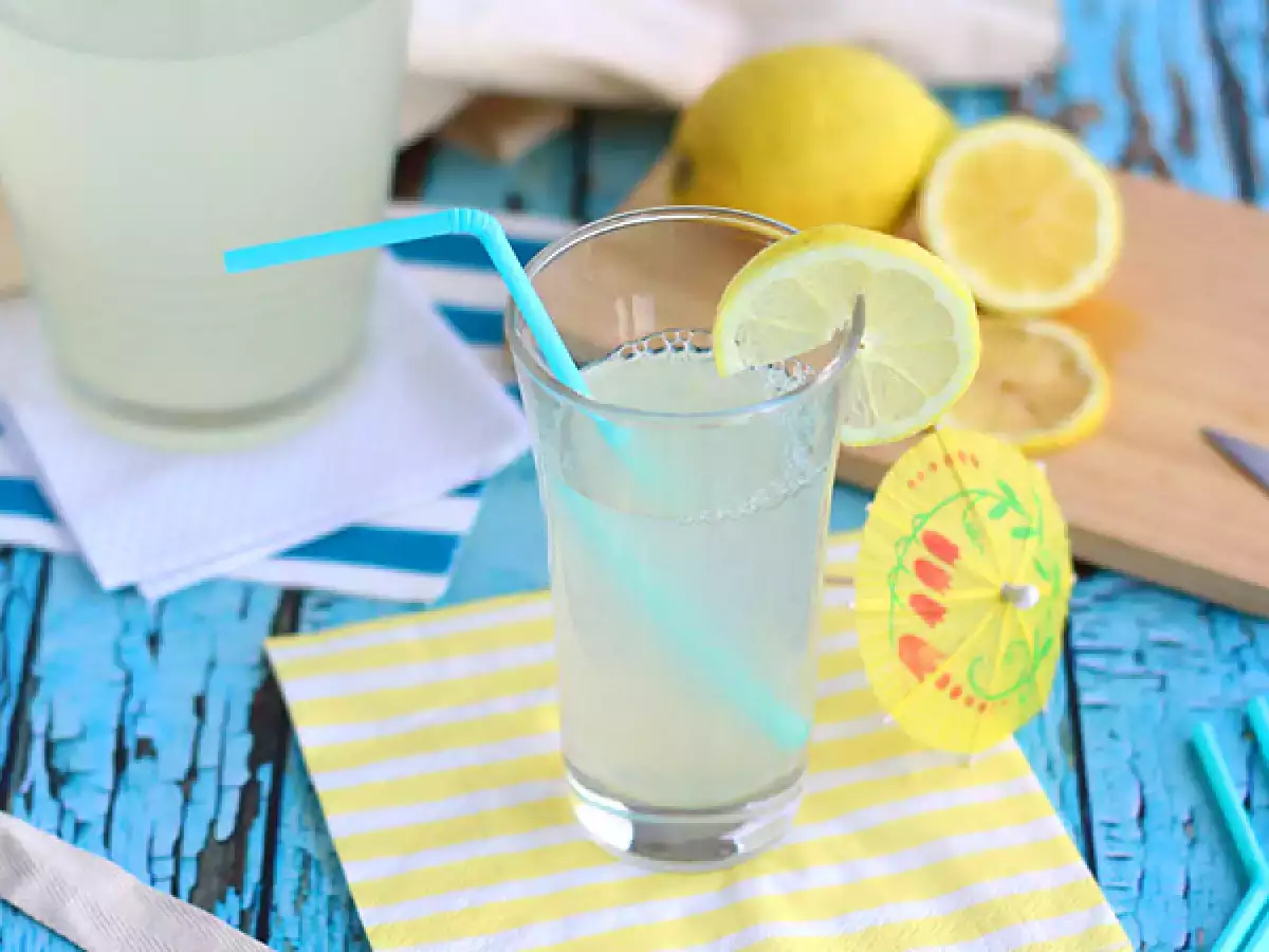 Recept Könnyű, szomjoltó limonádé
