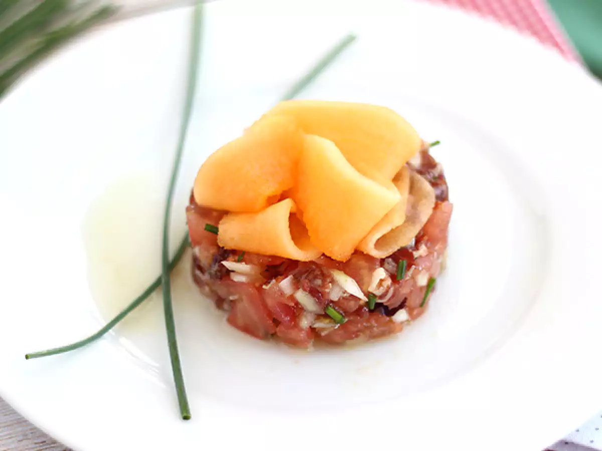 Recept Sonka, dinnye és paradicsom tartár