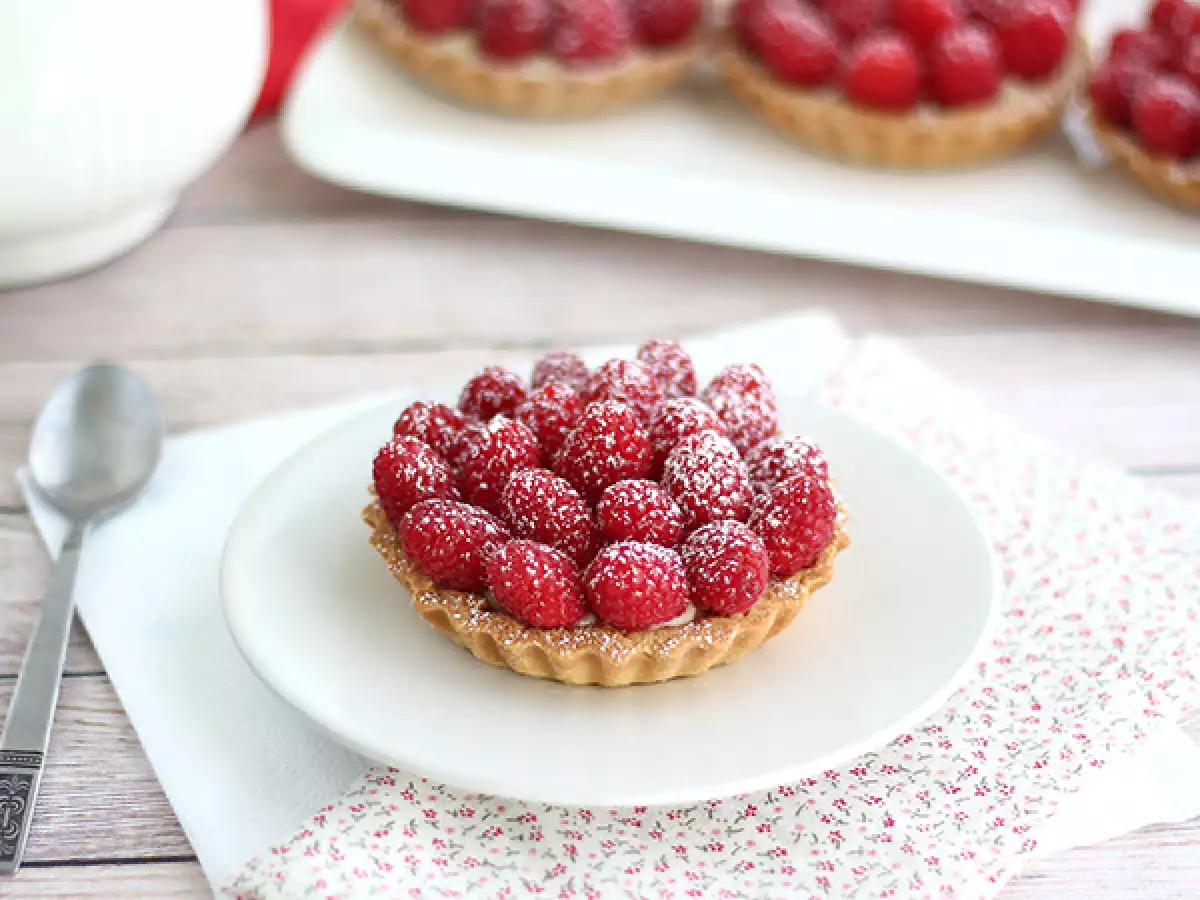 Recept Gyors és egyszerű málnás sütemény