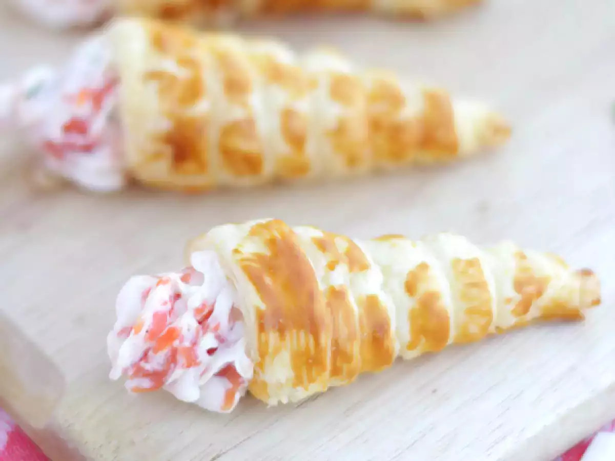 Recept Leveles tészta kúpok lazac és metélőhagyma