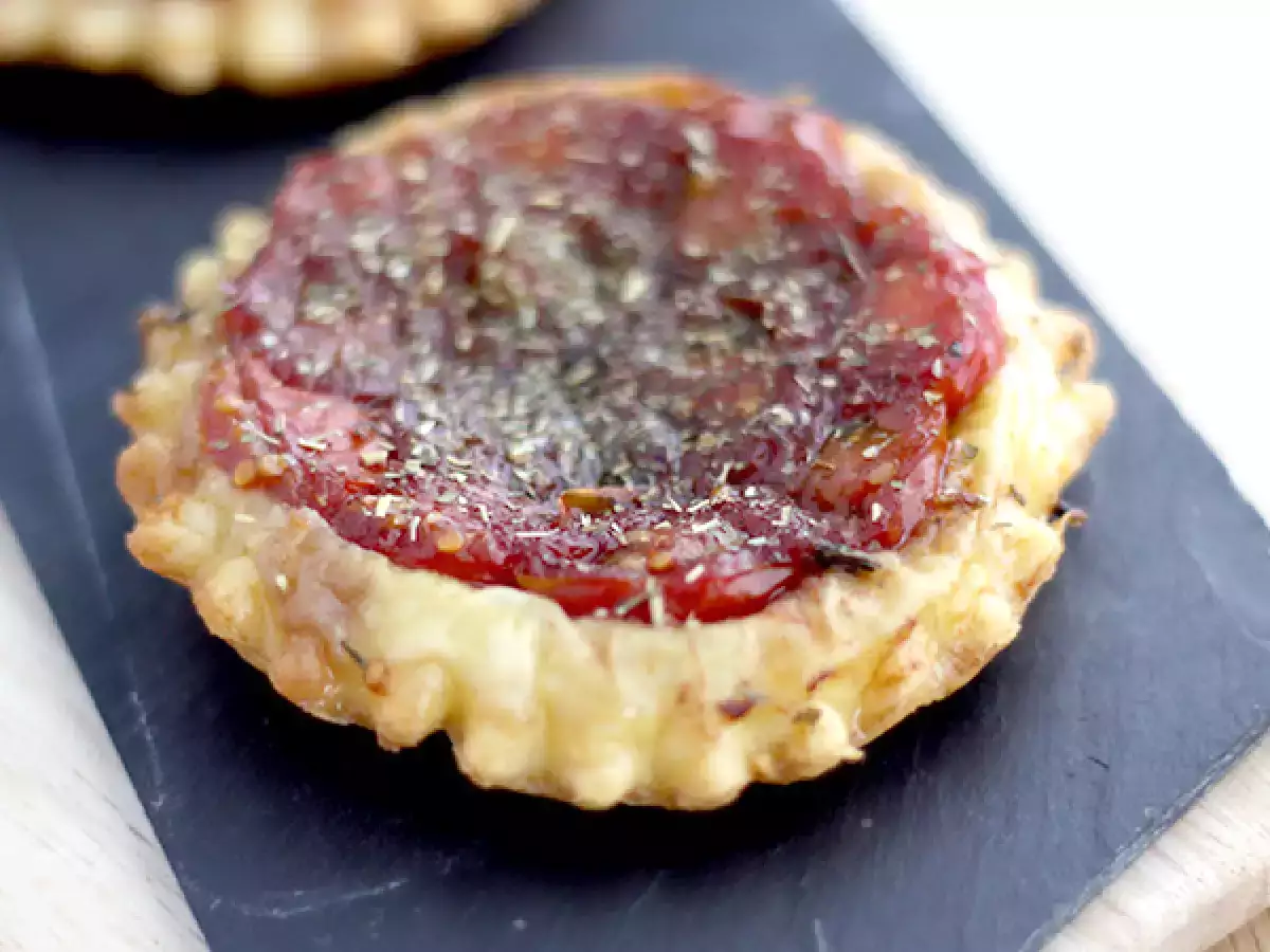 Recept Cseresznyés paradicsomos lepény tatin