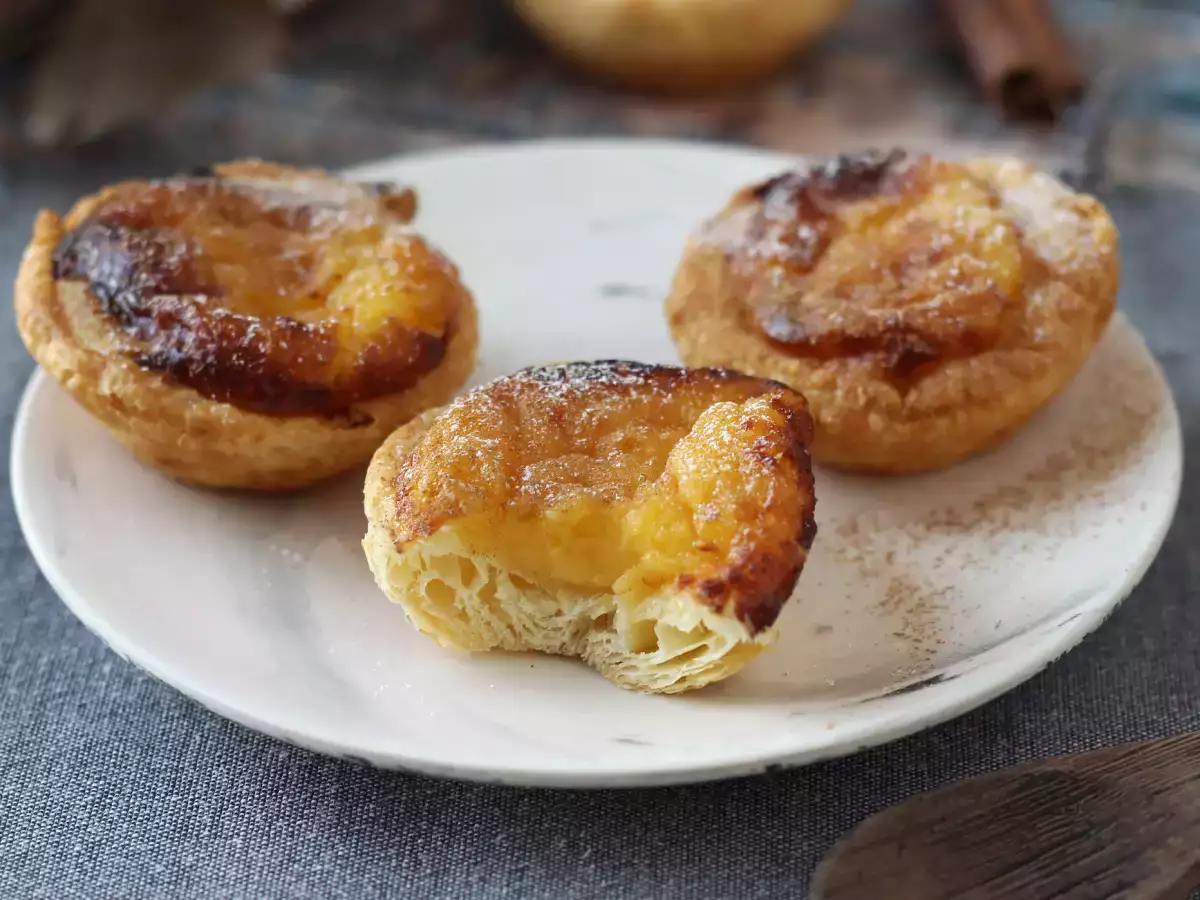 Recept Pastéis de nata légsütőben. a hagyományos portugál édesség gyors és egyszerű receptje.