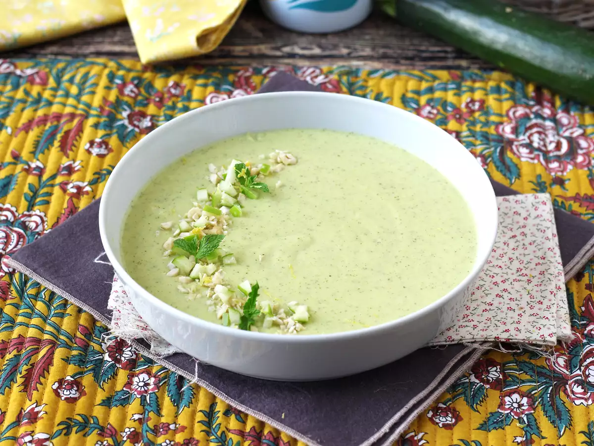Recept Zöldalma és joghurtos cukkini krém 30 perc alatt elkészíthető