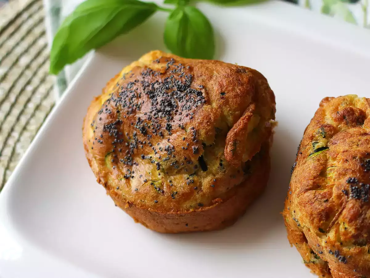 Recept Cukkini muffinok légsütőben: a könnyű és pelyhes recept