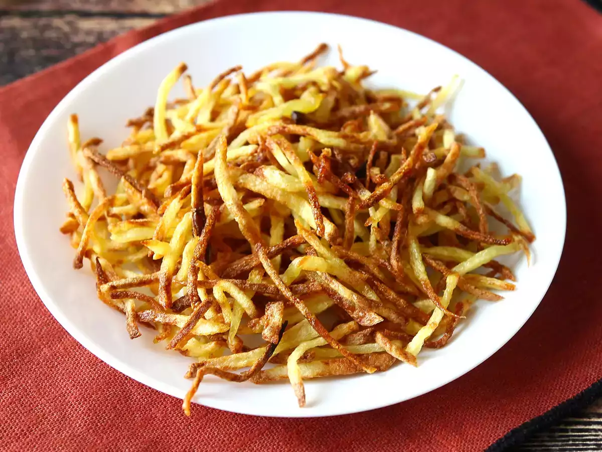 Recept Air fryer burgonya chips olyan ropogós, hogy nem fogod elhinni, hogy házi készítésűek