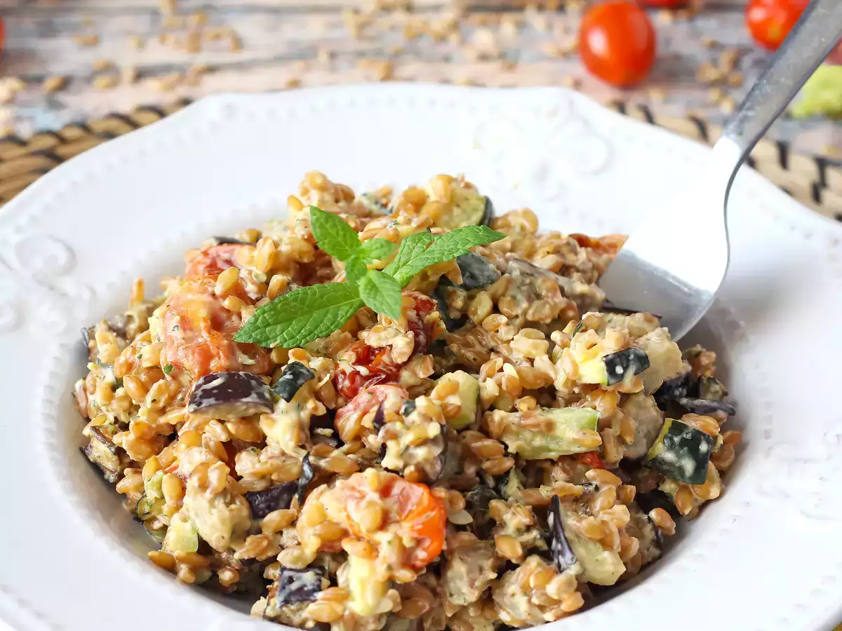 Recept Krémes tönkölybúza saláta cukkinivel, padlizsánnal és cseresznyeparadicsommal