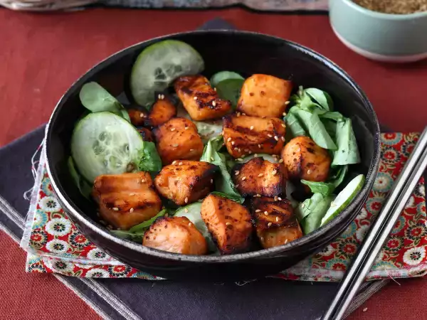 Recept Légkeveréses lazacfalatok ázsiai páccal