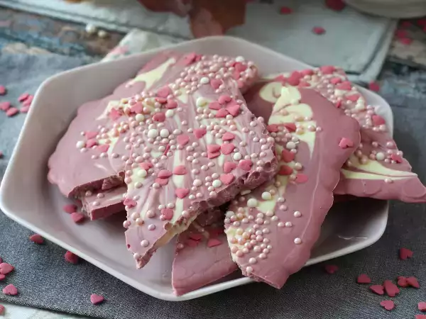 Recept Személyre szabott csokoládé, az utolsó pillanatban készült ajándékötlet anyák napjára!