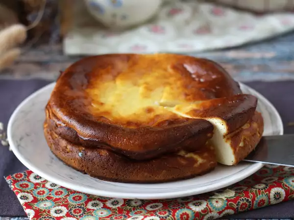 Recept Finom tészta nélküli sajttorta, amit szuper könnyű elkészíteni!