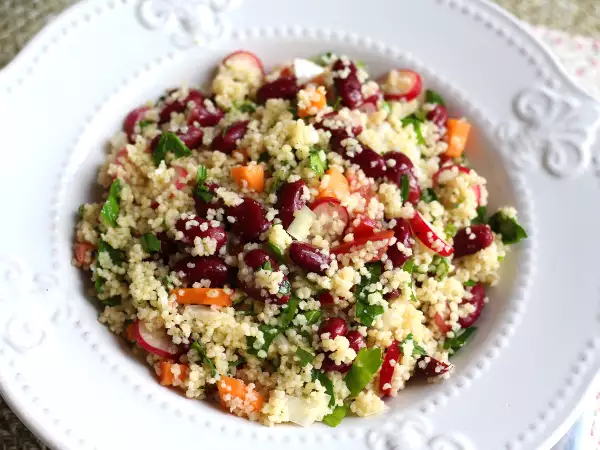 Recept Kuszkusz saláta egyszerű, egészséges és színes előételnek!