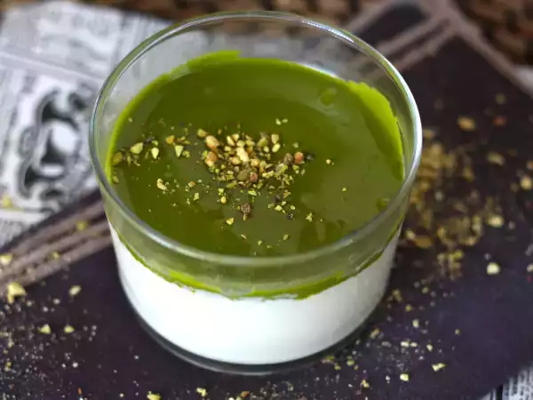 Recept Pisztácia panna cotta, az egyszerű recept, amit mindenki szeret!