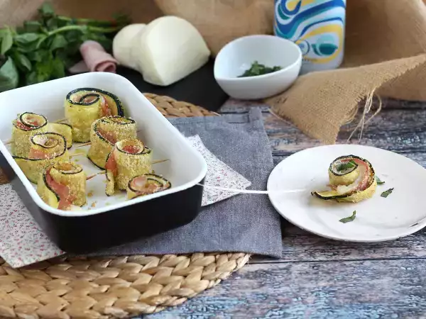 Recept Sült cukkini tekercs sonkával és scamorza sajttal