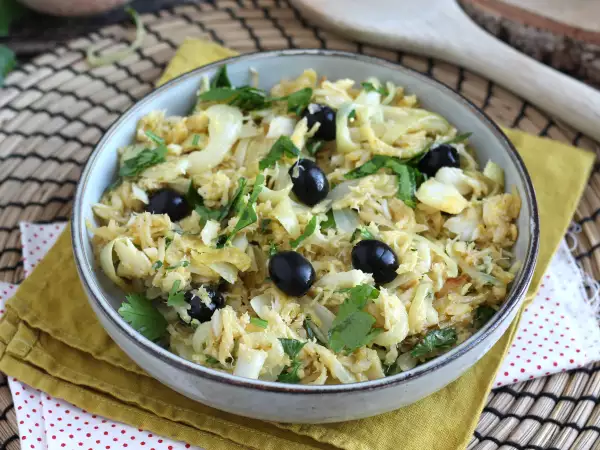 Recept Bacalhau à brás, egy egyszerű és ízletes hagyományos portugál recept