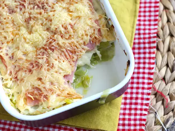 Recept Póréhagyma gratinált főtt sonkával és sajttal