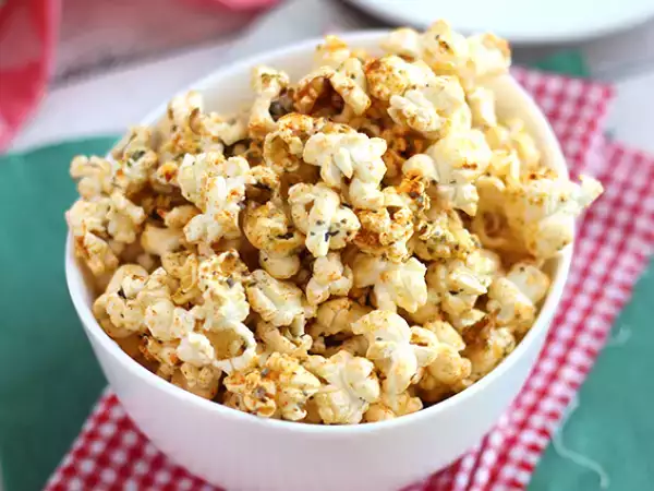 Recept Pizza ízesítésű popcorn
