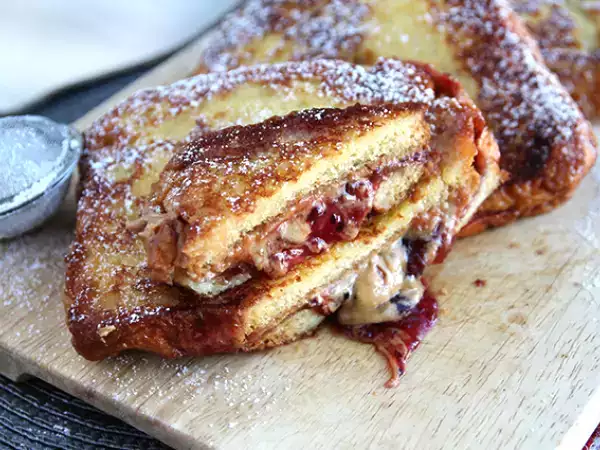 Recept Francia pirítós mogyoróvajjal és lekvárral