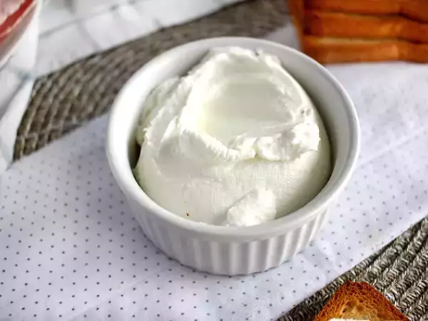 Recept Házi krémsajt (philadelphia típusú) 2 hozzávalóval