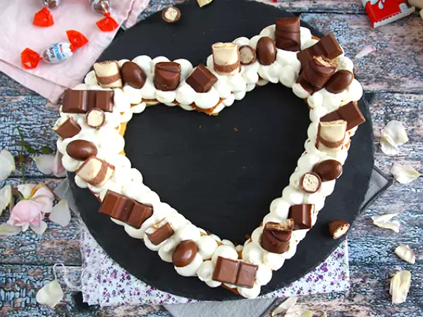 Recept Szív torta au kinder - kinder szív torta valentin-napra