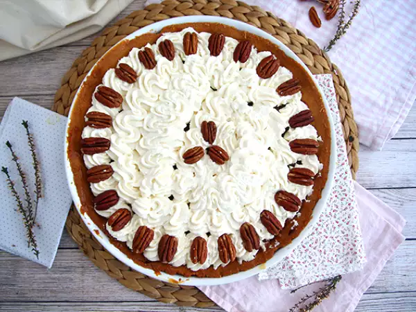 Recept Vaníliás karamellás pekándiós torta
