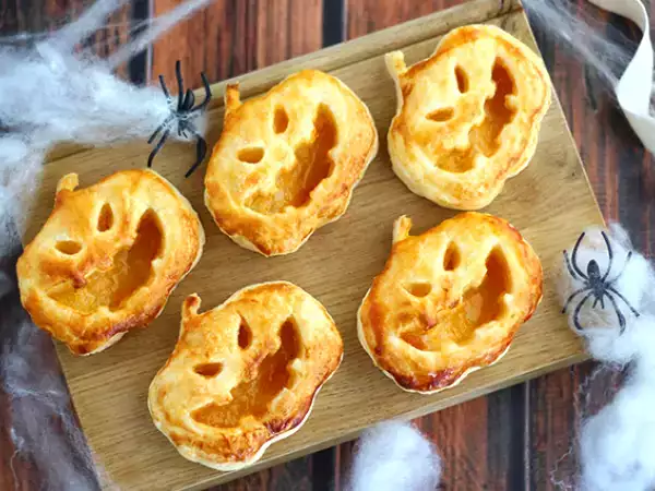 Recept Halloween leveles tészta