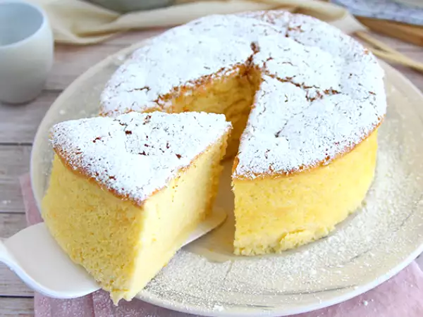 Recept Japán sajttorta (könnyű és légies)