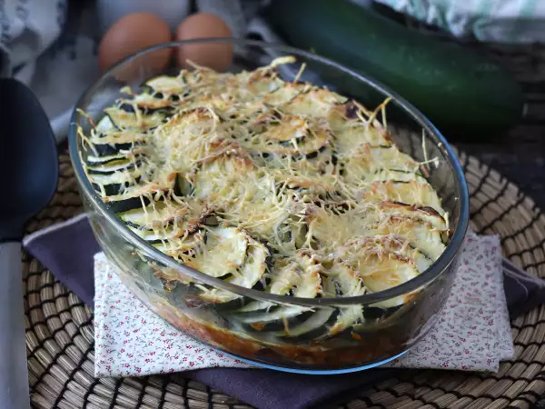 Recept Egyszerű cukkini gratin