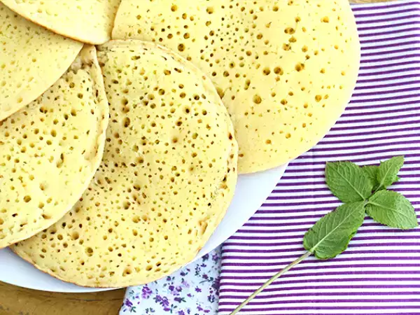 Recept Baghrirs, marokkói palacsinta ezer lyukkal