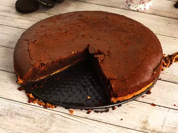 Recept Mogyoróvajas és oreo kekszes brownie