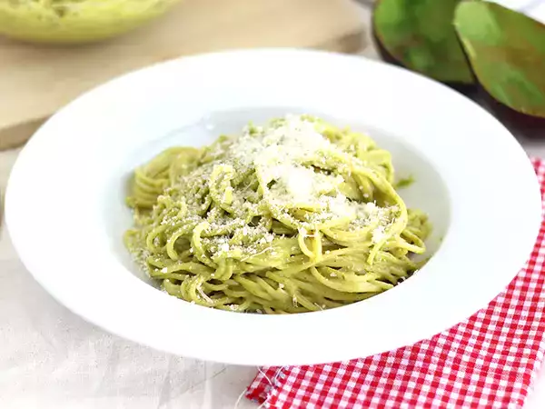 Recept Spagetti carbonara avokádóval