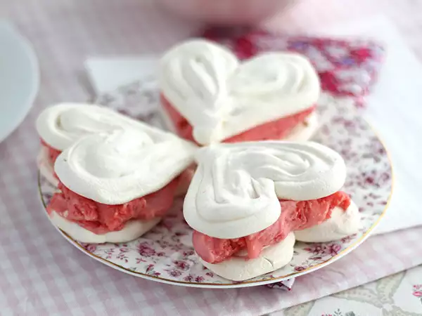 Recept Gyors valentin-napi vacherins