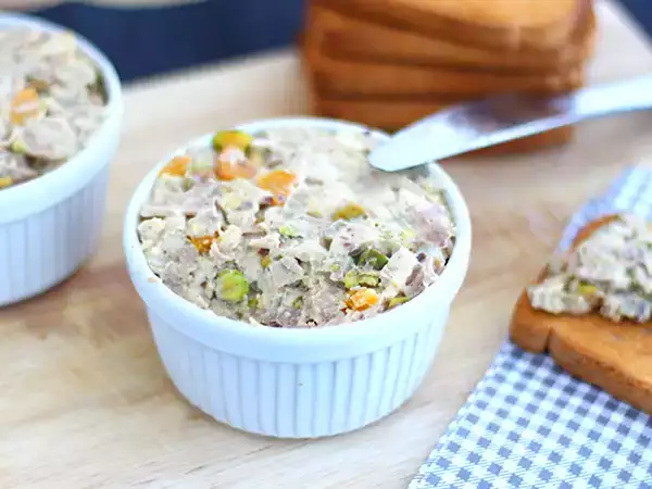 Recept Pisztáciás-mustáros csirke rillette-ek