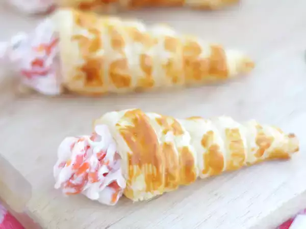 Recept Leveles tészta kúpok lazac és metélőhagyma