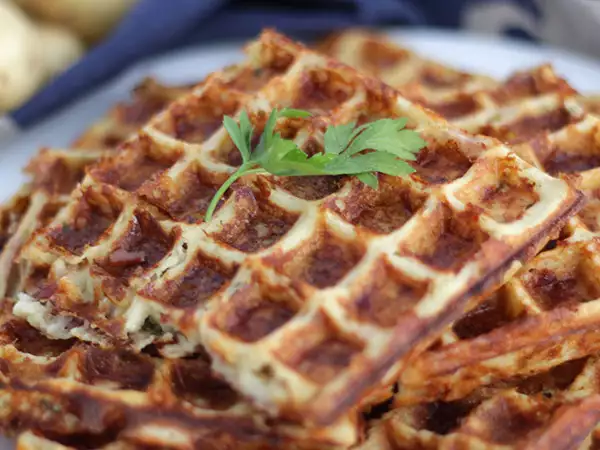 Recept Szalonnás, comté és burgonyás gofri
