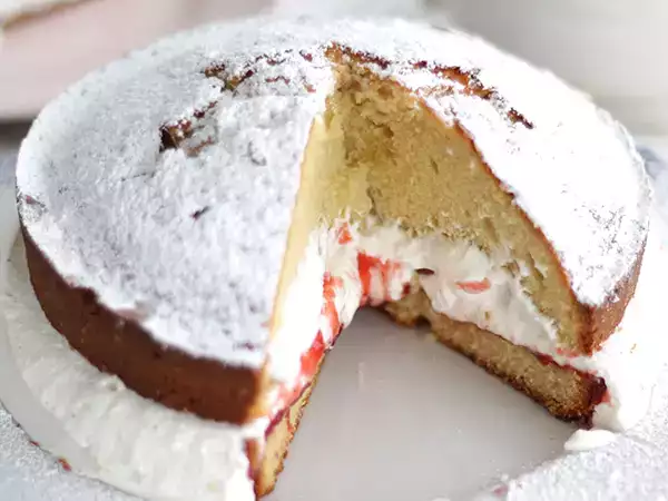 Recept Victoria piskóta torta