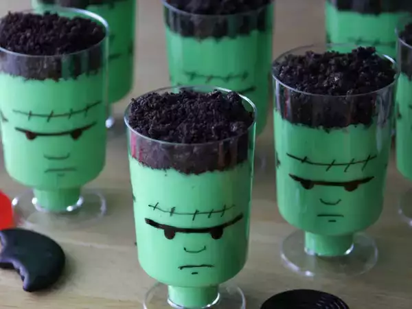 Recept Frankenstein krémek halloweenre