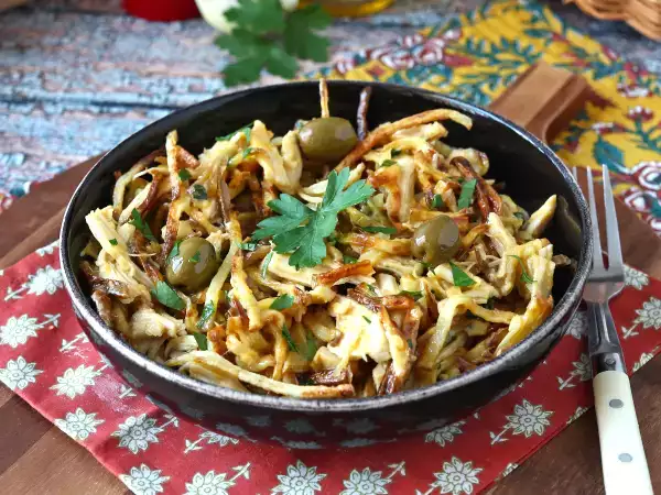 Recept Frango à brás: a tökéletes portugál étel a maradék csirkehús felhasználásához
