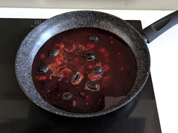 Spaghetti alla fuoco di bacco: vörösboros tészta, hogy valami különlegeset hozzon az asztalra - Előkészítés lépés 1